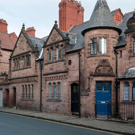 In The Heart Of Chester, Historical & Stylish エクステリア 写真