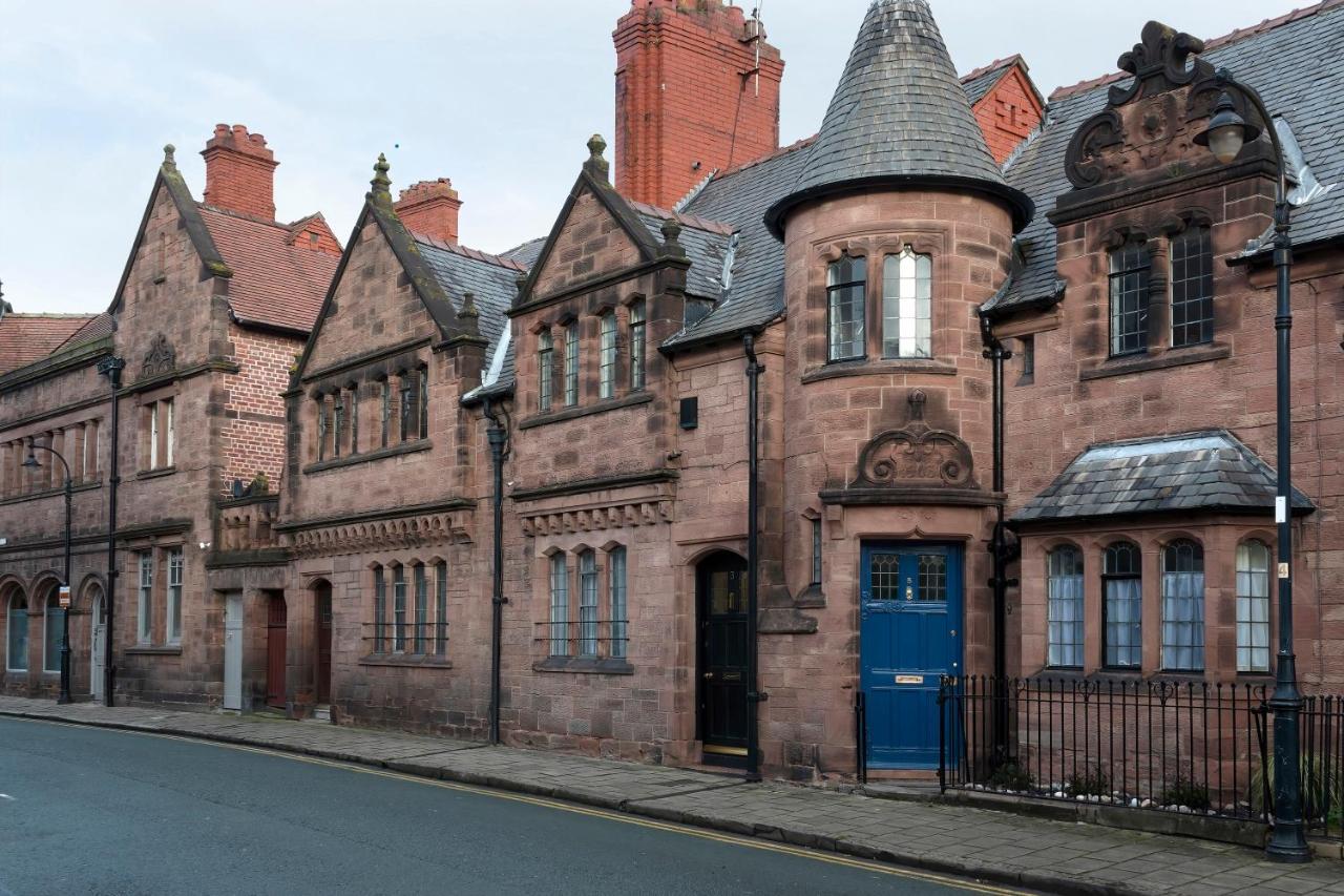 In The Heart Of Chester, Historical & Stylish エクステリア 写真